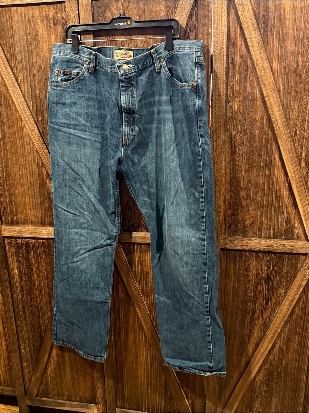 Wrangler’s 20x - Men's Blue Denim Jeans - Classic Straight Fit 38x32